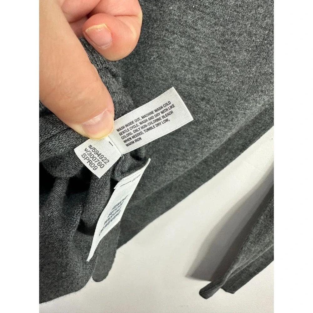 Gap Superfine Pullover Sweater Cotton Gray V Neck  Minimalist Womens Size XS nwt